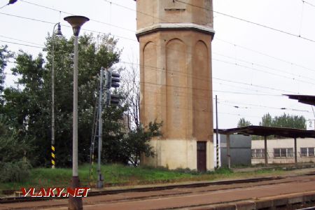 Vodárenská veža pri stanici; 8.10.2005 © Miroslav Sekela