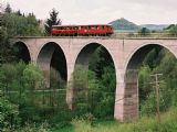 Beliansky viadukt so štiavnickou Kalváriou, © Branislav Grebečí