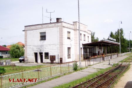 Výpravná budova stanice; 1.7.2007 © Miroslav Sekela