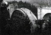 Oprava viaduktu po prechode fronu 2 Svetovej vojny; © archív