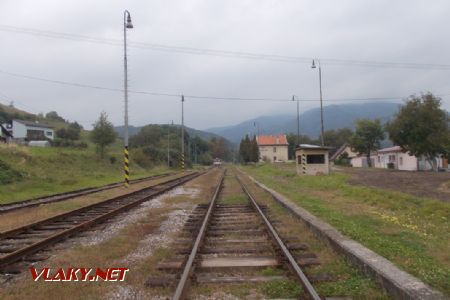 Kokava nad Rimavicou, Koľajisko stanice zo smeru Zlatno (Poltár); 25.09.2019 © Michal Čellár