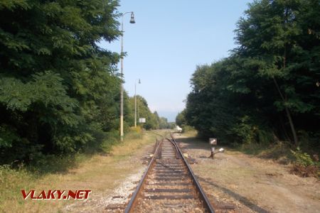 Nitrianske Pravno, Začiatok koľajiska stanice zo smeru Prievidza; 17.09.2020 © Michal Čellár