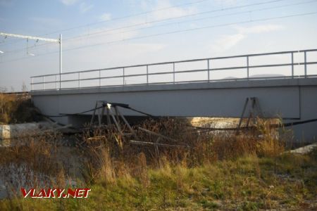7.11.2011 - Most proti prúdu Kolačínskeho potoka © Matej Palkovič