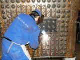 27.02.2012 - Kolín: práce na skříňovém kotli stroje 411.019 ''''Conrad Vorlauf'''' v dílně SEA CZ, a.s. © SŽVJ