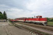 M 262.004 počas križovania s pravidelným osobným vlakom v Ludaniciach, 22.6.2012, © Miroslav Sekela