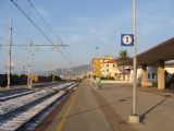 02.08.2012 - Pietra Ligure: Ranná letná pohoda na taliansky železničný spôsob © Martin Kóňa