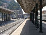 02.08.2012 - Ventimiglia: Train Grande Vittesse pomaly prichádza k nášmu nástupišťu © Martin Kóňa