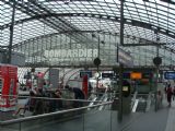 03.08.2012 - Berlin Hbf: Stanica pôsobí veľmi moderne a plne spĺňa požiadavky cestujúcich v 21. storočí © Martin Kóňa