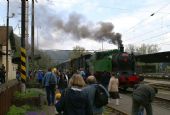 26.4.2008 - Zadní Třebaň: o Čarodějnický vlak byl nebývalý zájem © Mixmouses