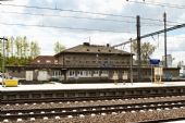 16.4.2014 - Stanice Praha-Běchovice: Výpravní budova © Jiří Řechka