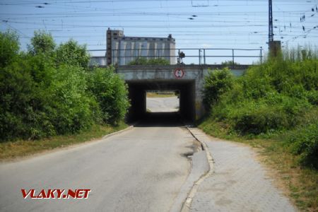 6.7.2012 Púchov: Most nad Železničnou ul. od Spojovej cesty © Ing. Matej Palkovič
