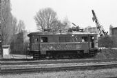 Lokomotiva 1072.05 odstavená v Jedlesdorfu dne 8. 3. 1993 © Pavel Stejskal