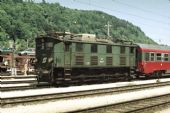 Lokomotiva 1180.009 při posunu ve stanici Feldkirch dne 25. 6. 1990 © Pavel Stejskal