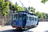 15.06.2014 - Barcelona: vůz „Tramvia Blau“ č. 7 sjíždí po Avinguda del Tibidabo - opět prázdný © PhDr. Zbyněk Zlinský