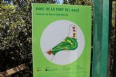 15.06.2014 - Barcelona: informace u vstupu do areálu Parc de la Font del Racó z Plaça del Doctor Andreu © PhDr. Zbyněk Zlinský