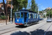 15.06.2014 - Barcelona: vůz č. 7 „Tramvia Blau“ sjíždí po Avinguda del Tibidabo © PhDr. Zbyněk Zlinský