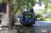 15.06.2014 - Barcelona: Avinguda del Tibidabo, vůz č. 7 odjíždí z konečné „Tramvia Blau“ Plaça Kennedy © PhDr. Zbyněk Zlinský