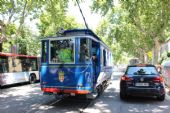 15.06.2014 - Barcelona: Avinguda del Tibidabo, vůz č. 7 odjíždí z konečné „Tramvia Blau“ Plaça Kennedy © PhDr. Zbyněk Zlinský