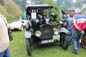 30.08.2014 - Hradec Králové, Smetanovo nábř.: Ford T Touring z roku 1917 © PhDr. Zbyněk Zlinský