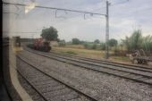 17.06.2014 - Blanes: odstavená traťovácká lokomotiva 311-136-6 (foto z vlaku) © PhDr. Zbyněk Zlinský