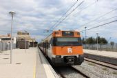 17.06.2014 - Malgrat de Mar: dvojice 447-065 + 447-025 jako vlak Blanes - L'Hospitalet de Llobregat © PhDr. Zbyněk Zlinský
