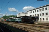 10.5.2014 - Zvolen: 422 0108 s narodeninovým vlakom © Ondrej Krajňák
