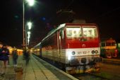 05.12.2014 - Košice: 361 102-7 na čele vlaku EC 533 do Budapešti © Ondrej Krajňák