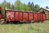 16.05.2015 - Čermná n.O.: vagóny Ealos-t na 4. koleji patří ČD Cargo, ale jsou registrovány v Německu, kam se jimi dopravuje místní dřevo © PhDr. Zbyněk Zlinský
