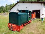 06.07.2015 - Unikátní lokomotiva LB Minerals č. 1 stojí vystavena u depa v Kateřině © Rostislav Kolmačka