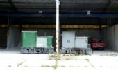 06.07.2015 - Lokomotivy č. 10 a č. 6 stojí v prostorách skladů tříděné suroviny zpracovatelského závodu v Novém Drahově © Rostislav Kolmačka
