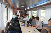 10.7.2016 - Ostrava-Svinov: konferenční vůz na vlaku Ex 147 Landek, tenisté a média © Karel Furiš