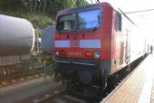 Elektrická lokomotiva řady 143.883 DB, vyrobená v roce 1988 v LEW Hennigsdorf sune vlak linky S1 z Bad Schandau, 23.6.2014 © Lukáš Uhlíř