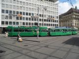 Basel: setkání starších tramvají ze 60. a 70. let během pobytu v zastávce Aeschenplatz, 24.6.2014 © Jan Přikryl