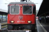 Čelo klasické ''bobinky'' řady Re 421 379 SBB Cargo z roku 1985 po příjezdu do Lindau s vlakem EC z Curychu, 29.6.2014 © Lukáš Uhlíř