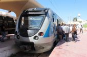 09.06.2016 - gare Monastir: EMU 23 jako 34 minut opožděný vlak 509 Sousse Bab Jedid - Mahdia © PhDr. Zbyněk Zlinský