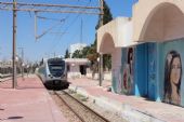 09.06.2016 - gare Monastir: EMU 01 přijíždí jako vlak 515 Sousse Bab Jedid - Mahdia © PhDr. Zbyněk Zlinský