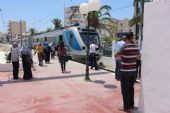 09.06.2016 - station Sousse Bab Jedid: EMU 20 jako vlak 519 Sousse Bab Jedid - Mahdia a jeho cestující © PhDr. Zbyněk Zlinský