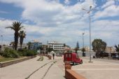 09.06.2016 - Sousse: vlevo zrušená spojka na nádraží Grandes Lignes, vpravo nevyužívaná vlečka do přístavu © PhDr. Zbyněk Zlinský
