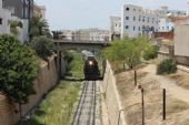 09.06.2016 - Sousse: lokomotiva 91 91 0 000567-8 přiváží 18 minut opožděný vlak 5/72 Gabes - Tunis © PhDr. Zbyněk Zlinský