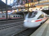 8.2.2017 - odjazd z Hamburgu Hauptbahnhof do Berlína ráno o 8:35 v dlhotánskom ICE(-T) 1509 ©Juraj Földes