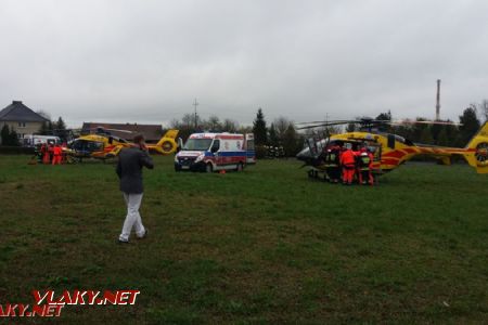 Helikoptéry nemocničného urgentu, Nowa Schodnia, 07.04.2017 © Róbert Žilka