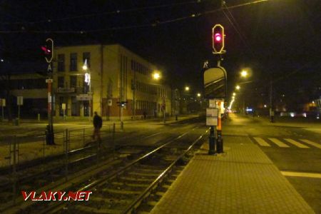 30.12.2016 - Budapešť: HÉV tu připomíná spíše tramvaj © Dominik Havel
