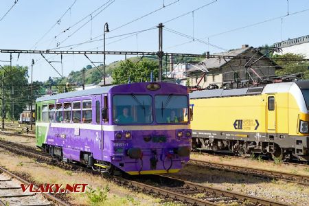 27.5.2017 - Praha-Smíchov: 810.231, zážitkový vlak KDS © Jiří Řechka
