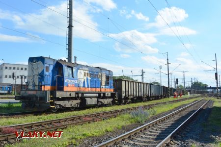 14.6.2017 - Ostrava hl.n.: Nákladný vlak firmy Vítkovice, na postrku 741 519-3 © Ondrej Krajňák