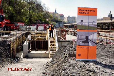 28.04.2021 - Praha hl.n.: nový budovaný podchod z hlav.nádraží na Žižkov © Jiří Řechka