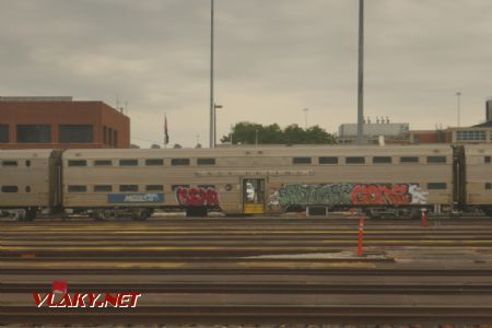 Chicago/BNSF 14th Street Coach Yard: různé typy vozů METRA, 24. 7. 2022 © Libor Peltan