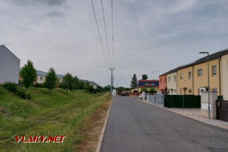 Drahelčice, trasa železnice podél ulice Na Dráze, 19.8.2022, Tomáš Kraus
