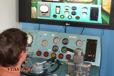 26.8.2018 - Turnov: Každý návštěvník si může vyzkoušet simulátor strojvedoucího lokomotivy 742 © Hynek Posselt