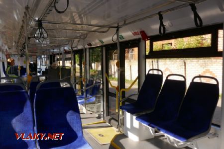 Daugavpils: interiér tramvaje 71-911 “City Star”, 11. 6. 2023 © Libor Peltan