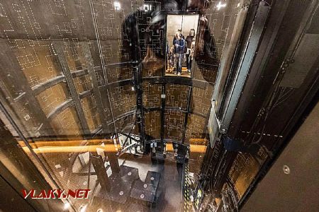Lift 109 (nepochybne metrov), Elektráreň v Battersea; máj 2023 © Tomáš Votava